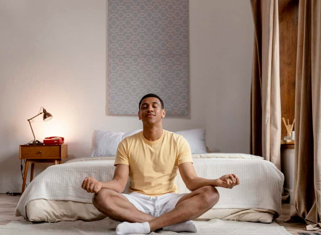 mediter-pour-lutter-contre-la-procrastination-du-sommeil